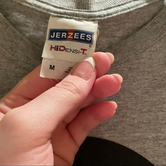 Parks & Recreation Graphic Tee - Picture 4 of 5